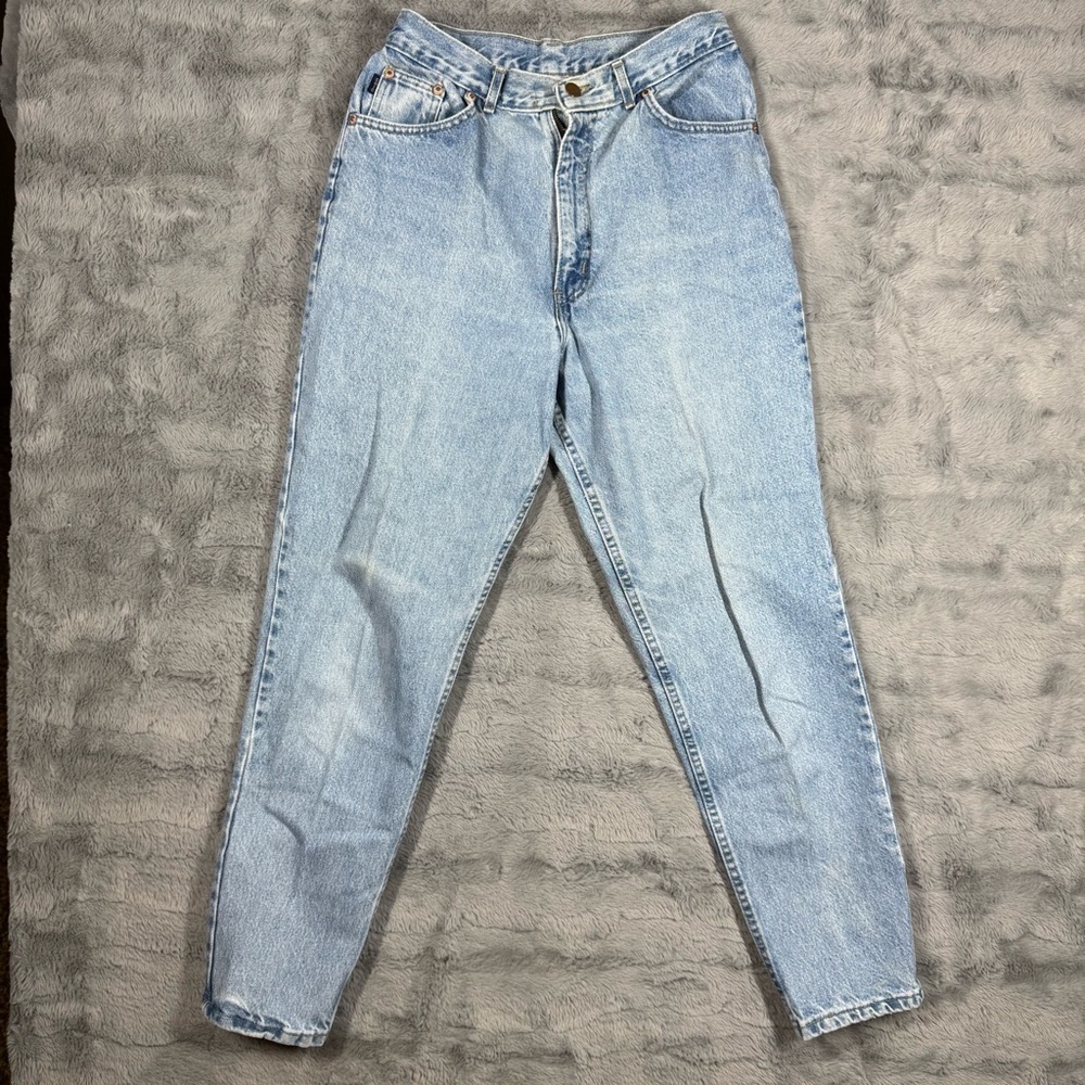 Chic High Rise Blue Jeans with Straight Leg